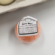 Load image into Gallery viewer, Waste Free Celebrations | Christmas Re-Cracker | Filler Kit