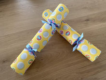 Load image into Gallery viewer, board game crackers