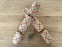 Load image into Gallery viewer, Tartan Box that is Gentle on the Environment