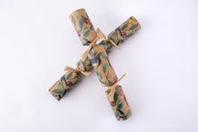 Load image into Gallery viewer, Eco-Friendly, Spring Birds, Box of 8 | Bonbon Crackers
