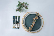 Load image into Gallery viewer, Eco-Friendly, Spring Birds, Box of 8 | Bonbon Crackers
